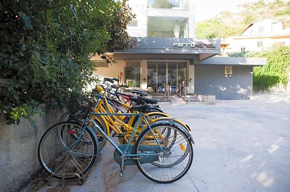 FerroHotel