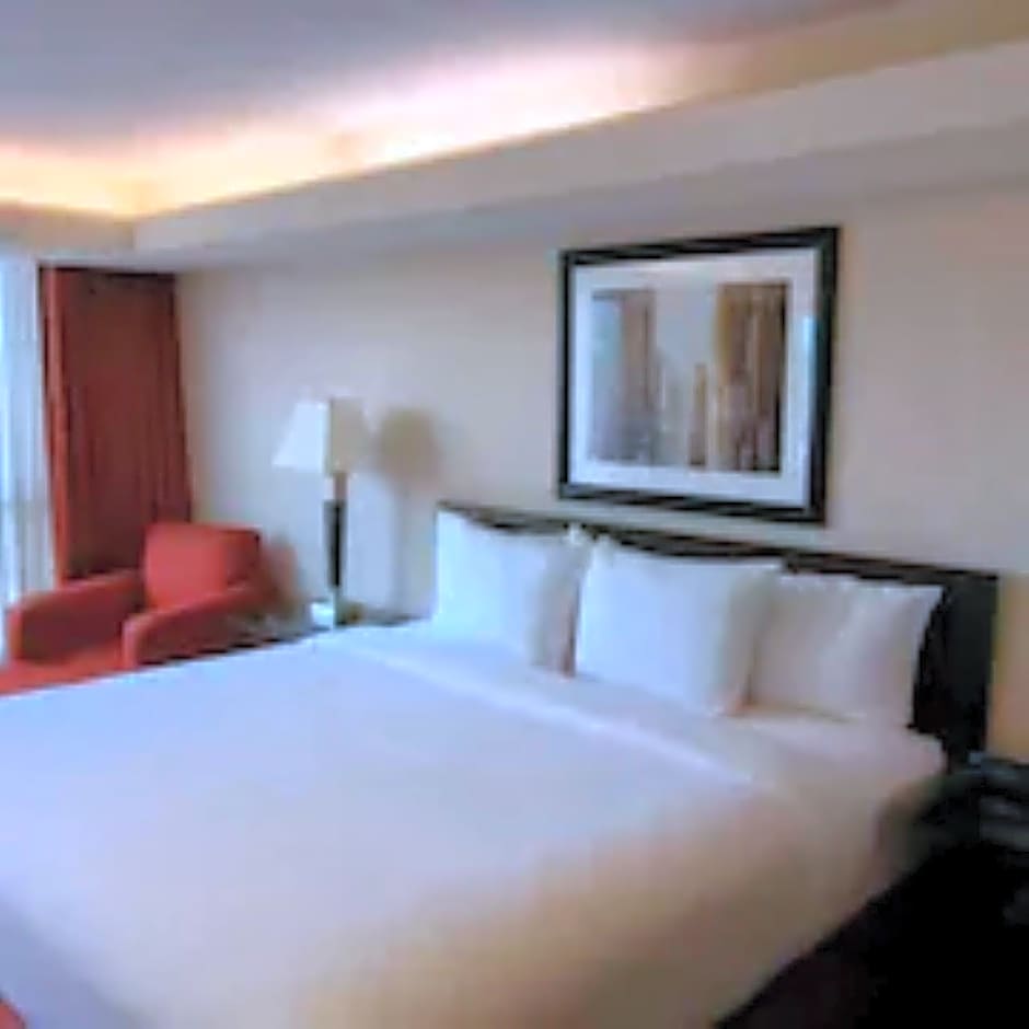 Hotel Lotus Kansas City Merriam