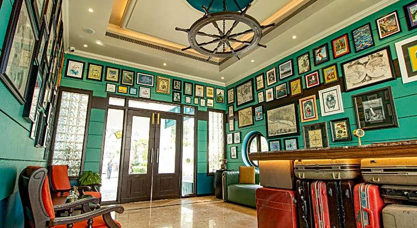 Polo Floatel Kolkata