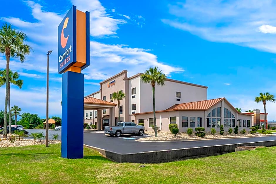 Comfort Suites near Robins Air Force Base