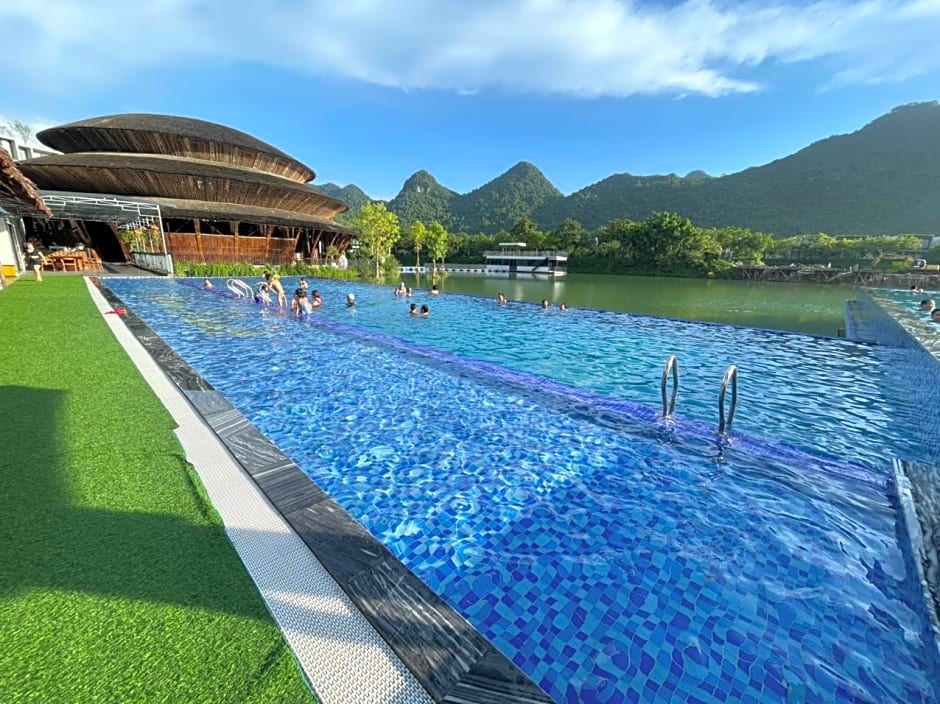 Wyndham Grand Vedana Ninh Binh