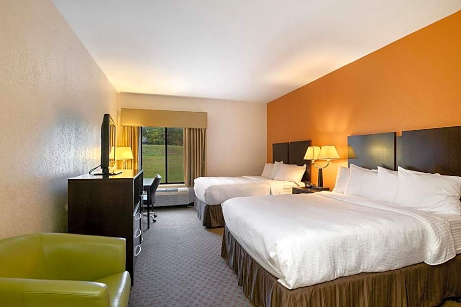 Antioch Hotel & Suites