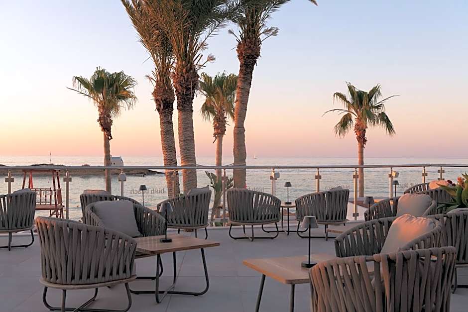 High Beach White - Adults Only