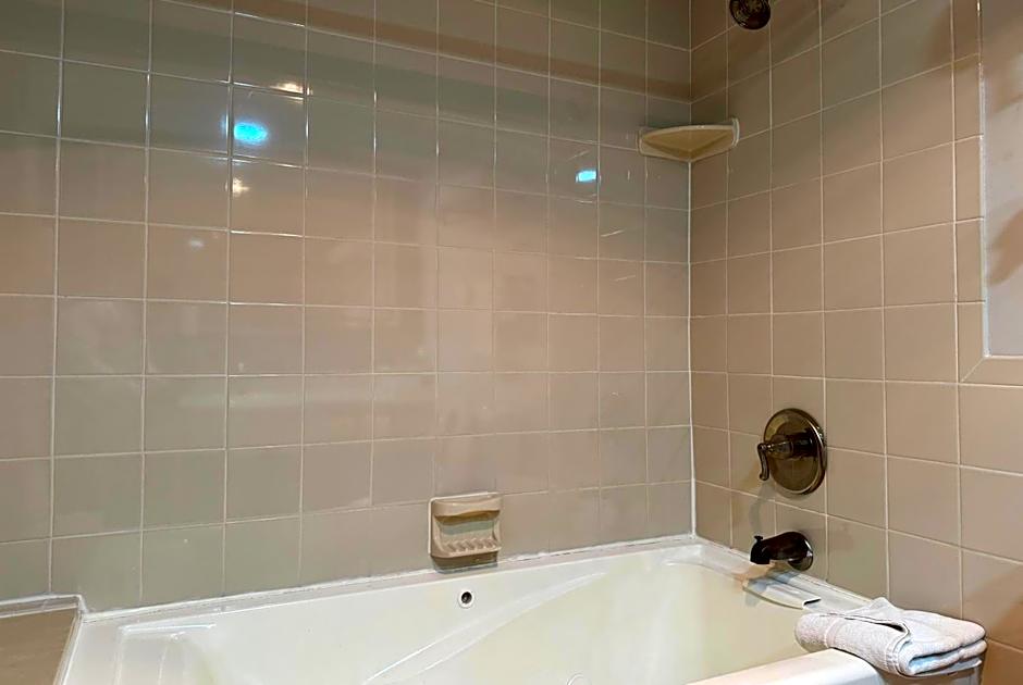 Chateau Hotel and Conference Center