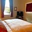 Morris House Hotel - Bed And Breakfast