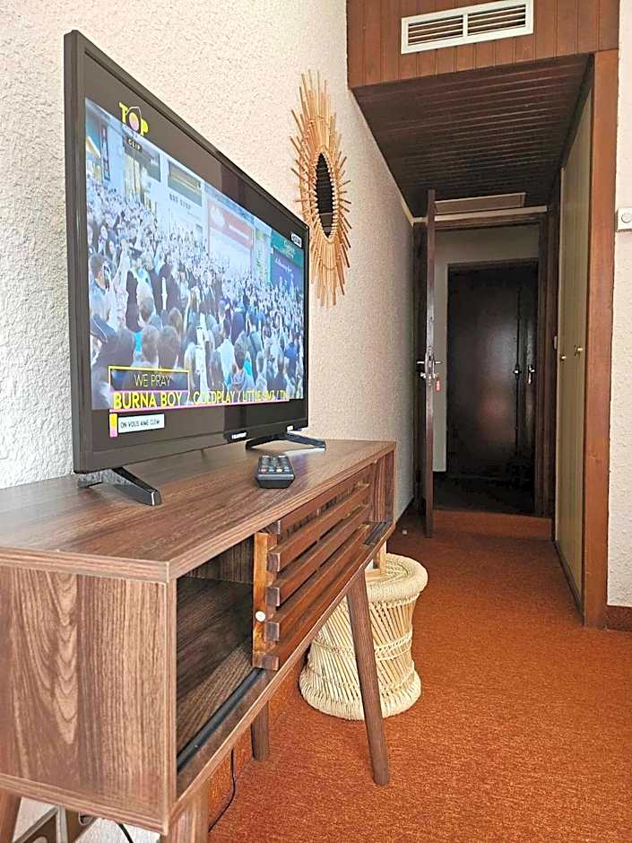 Cinéma, Chambre Privée Au Le Refuge Du Phoenix