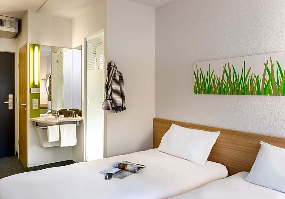 ibis budget Duisburg City am Innenhafen