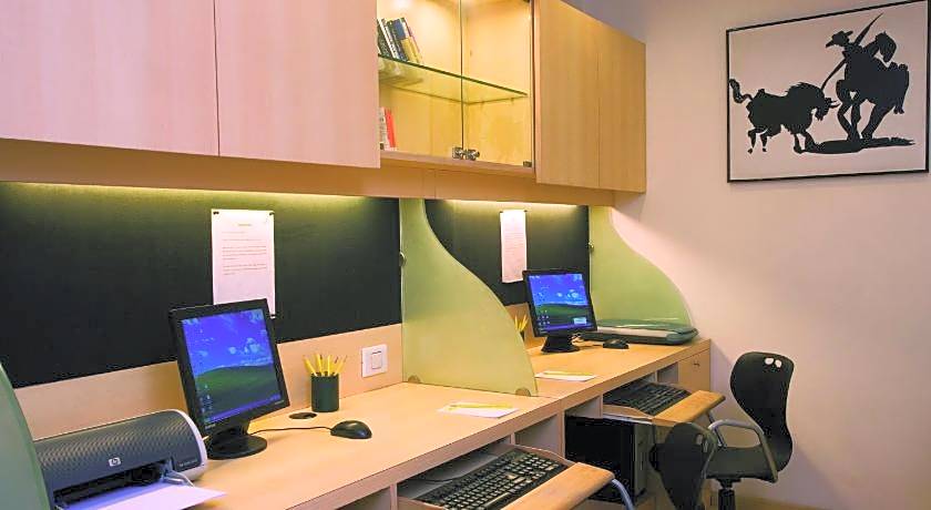 The Lemon Tree Udyog Vihar Gurgaon