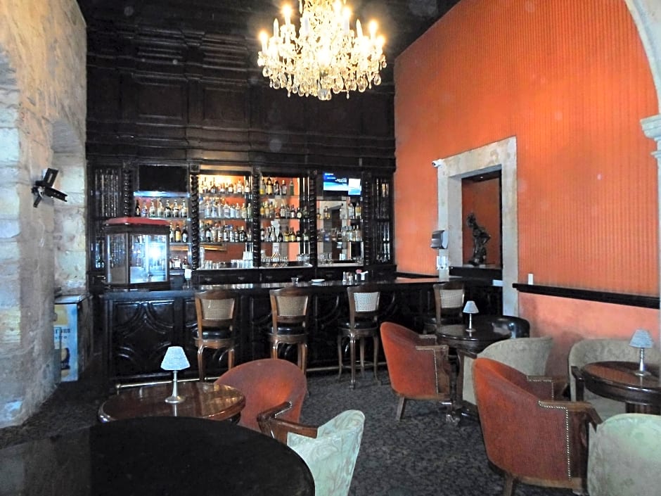 Hotel Virrey De Mendoza