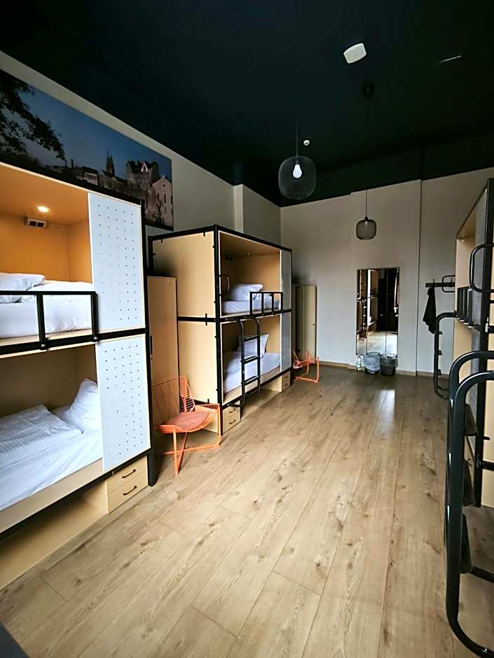 RYNEK 30 Hostel