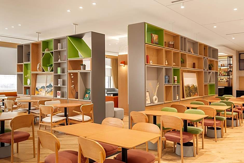 Holiday Inn Almaty By IHG