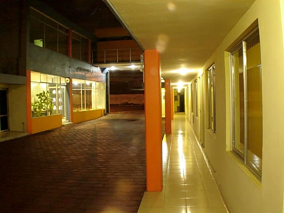 Posada San José, Hotel