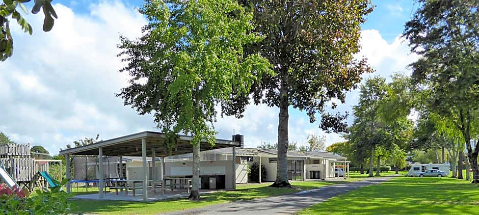 Harbourside Holiday Park