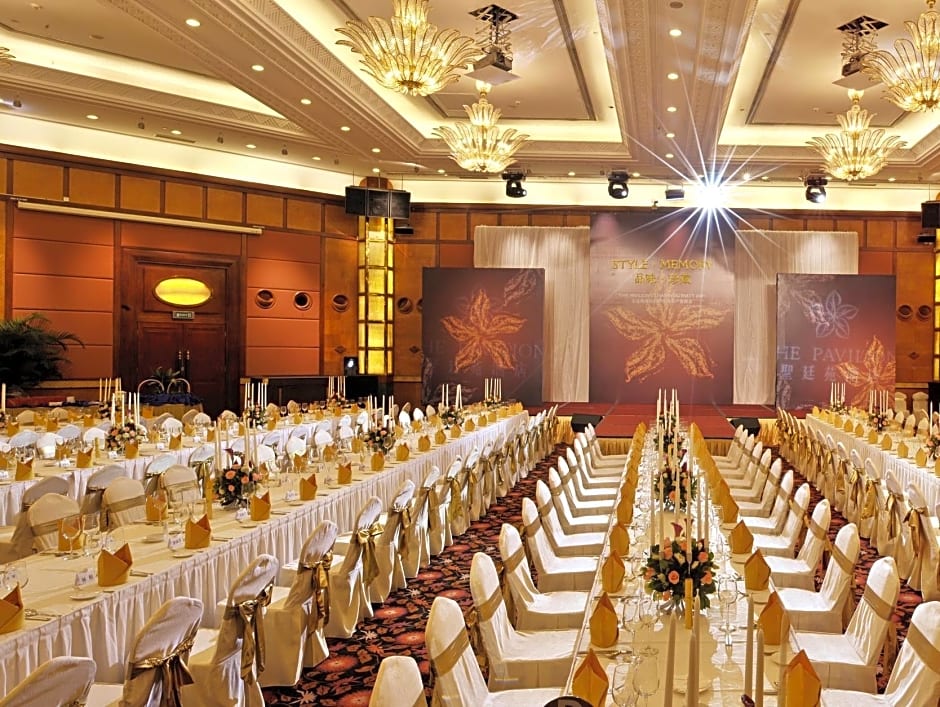 The Pavilion Hotel – Shenzhen, IA