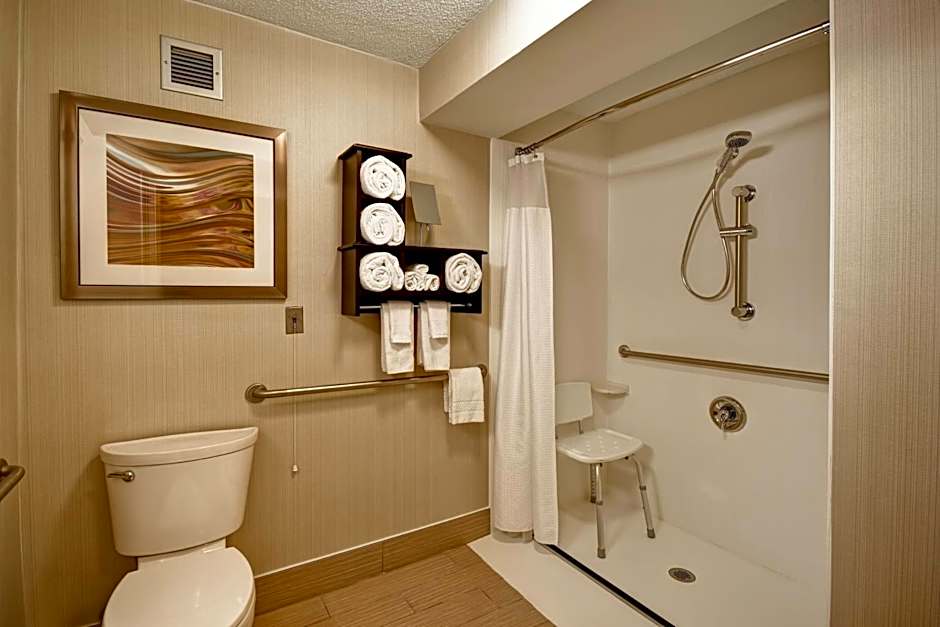 Courtyard by Marriott Cape Cod Hyannis