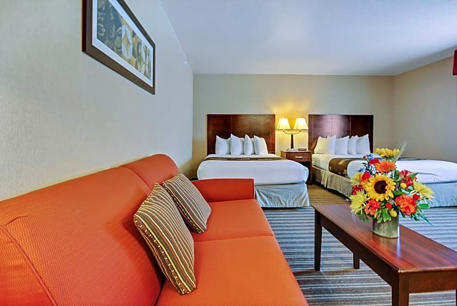 Yellowstone West Gate Hotel
