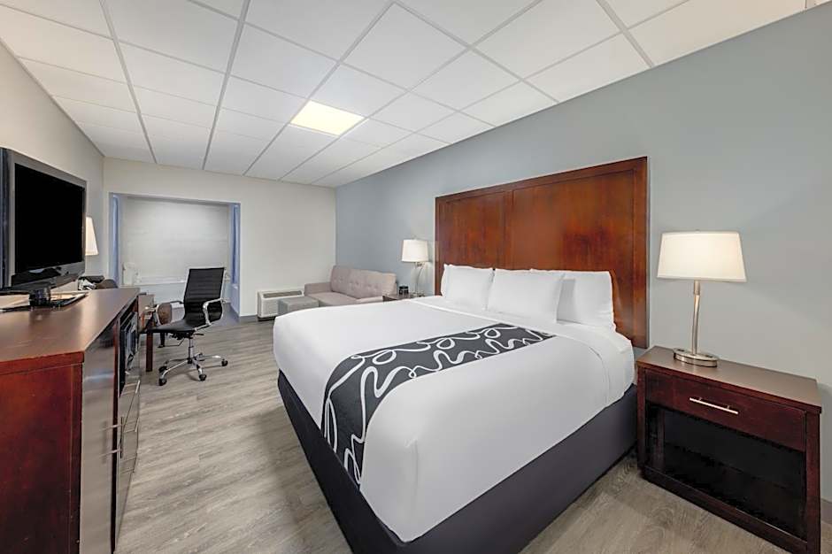 La Quinta Inn & Suites by Wyndham Lynnwood