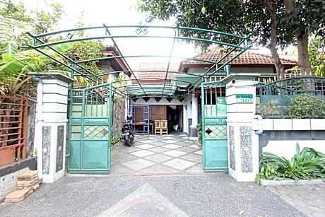 OYO Life 93247 Pondok Pariwisata