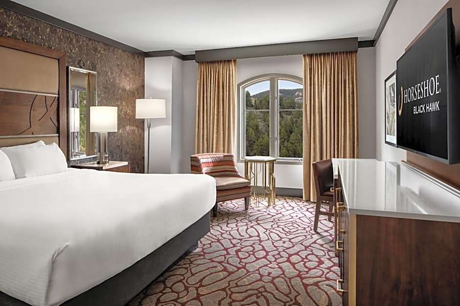 Horseshoe Black Hawk - A Caesars Rewards Destination