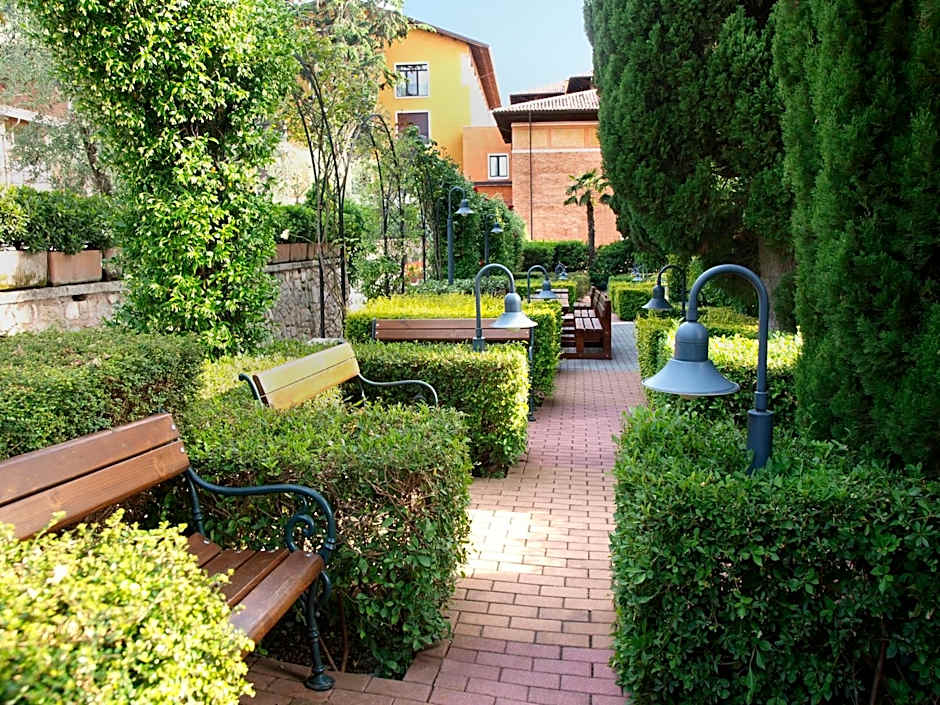 Garda Family House