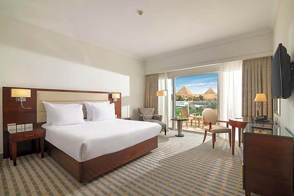 Steigenberger Pyramids Cairo