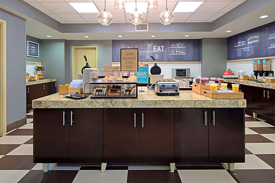 Hampton Inn By Hilton Visalia