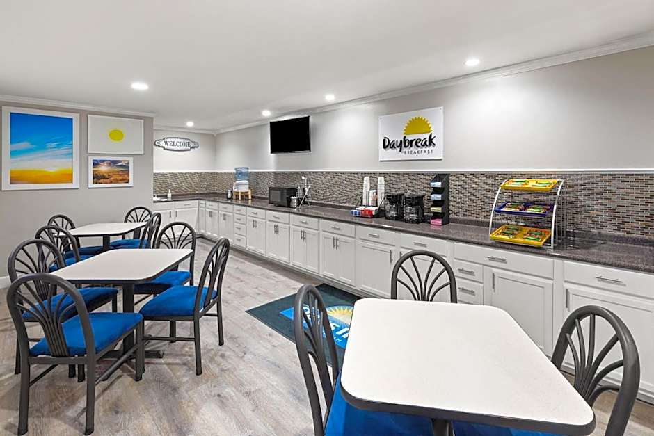 Days Inn by Wyndham Temple