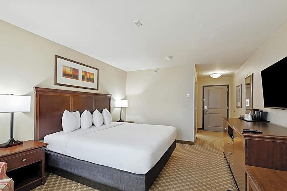 Country Inn & Suites by Radisson, Covington, LA