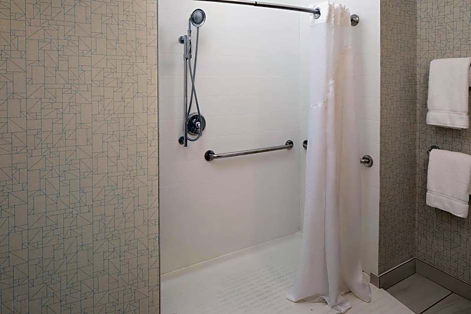 Holiday Inn Express Harrisburg East By IHG