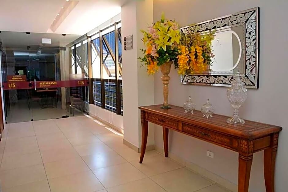 Lis Hotel
