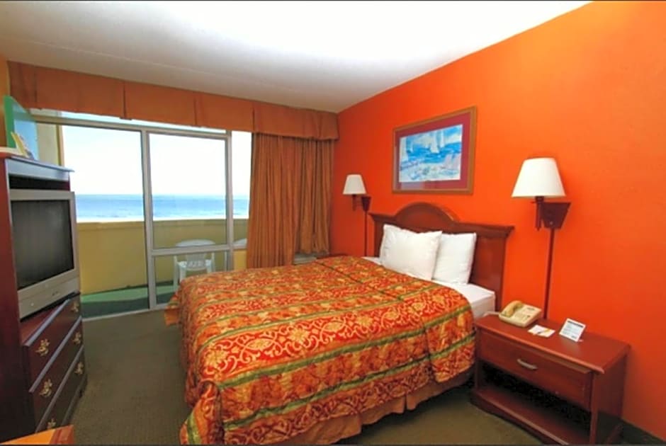 Days Inn by Wyndham Myrtle Beach-Beach Front