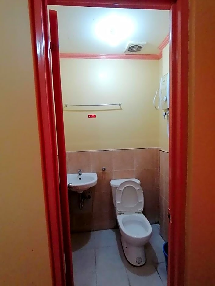RedDoorz near SM Batangas City