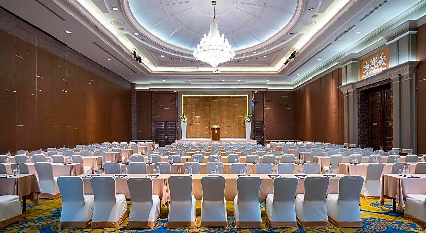 The Berkeley Hotel Pratunam (SHA Plus)