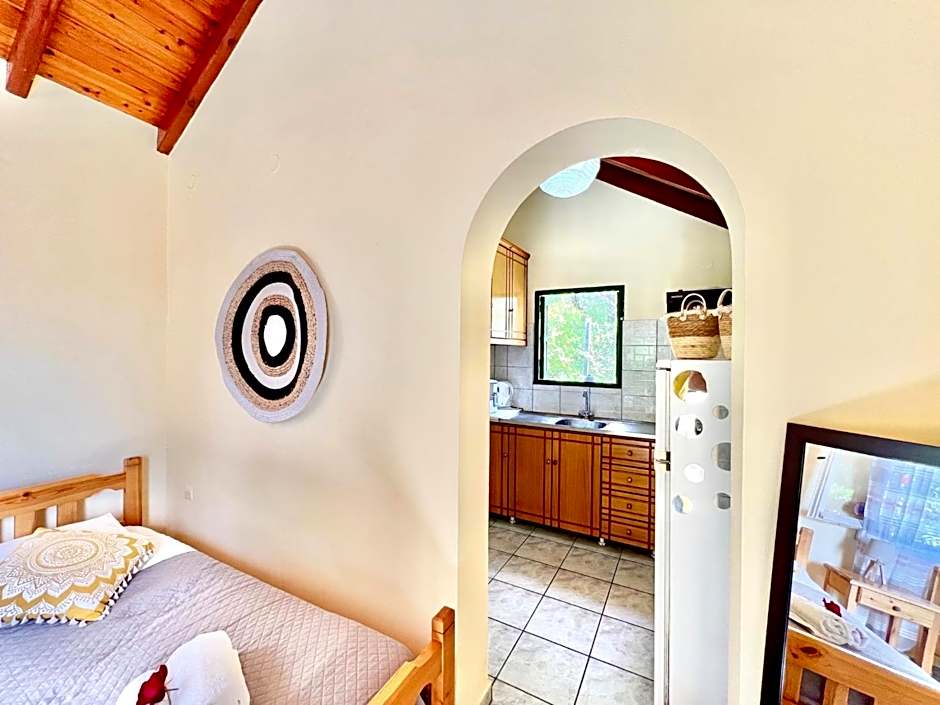 Renas Studio near Roda by DadoVillas