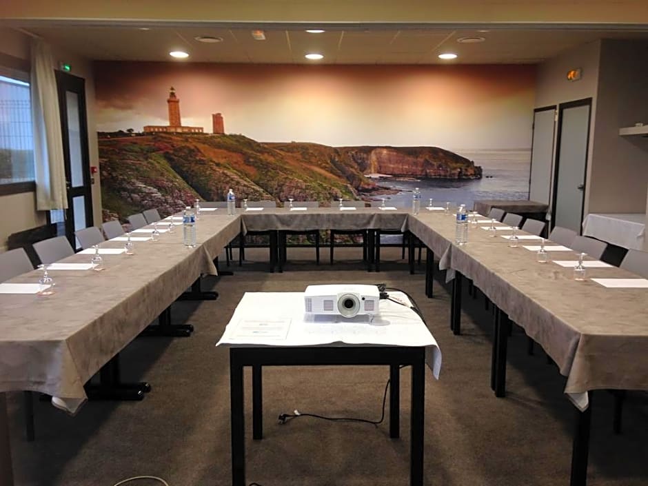 The Originals City, Hotel Les Caps, Saint-Brieuc Est (Inter-Hotel)