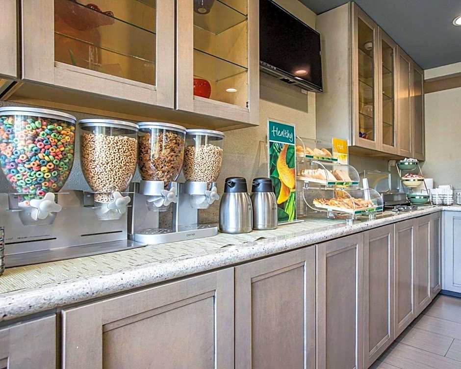 Quality Inn Ontario Airport Convention Center