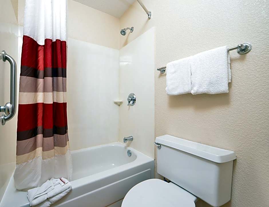 Red Roof Inn Toledo University