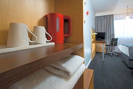 Standard Double Room with Sofa Bed and Free Hot Breakfast