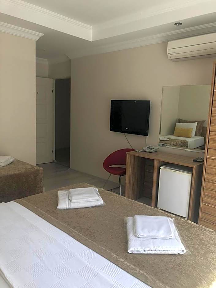 Zdjęcie 1 z 3 — Triple Room