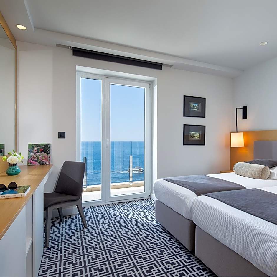 Royal Neptun Hotel