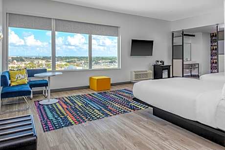 Aloft, Suite, 2 Queen (Mobility Accessible w/ Tub)