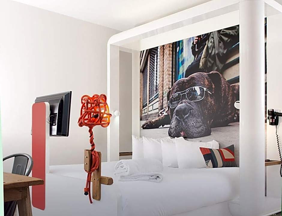 The Corner London City