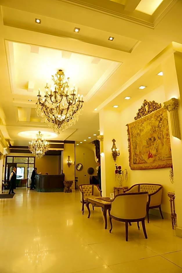 Royal Garden Hotel