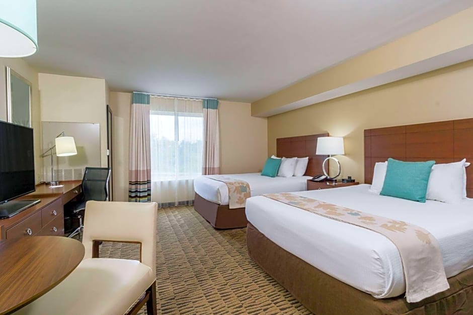 Hawthorn Suites by Wyndham Wheeling Triadelphia at Highlands