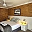 Deepwater Hotel