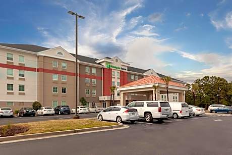 Holiday Inn Express Myrtle Beach-Broadway at the Beach By IHG