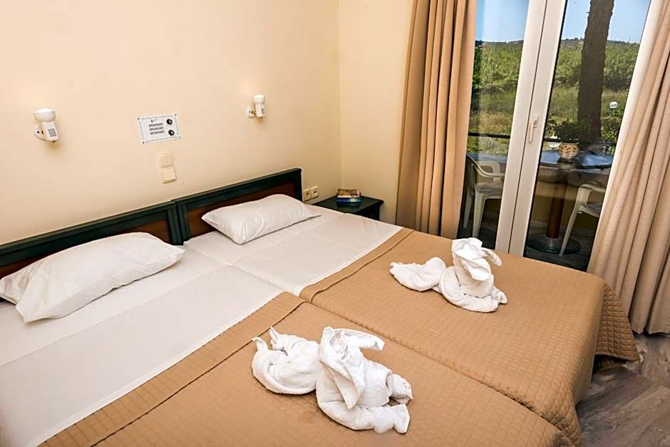 Mythos Beach Hotel Apartments