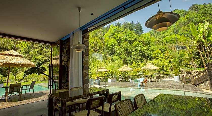 Pandora Vista Retreat