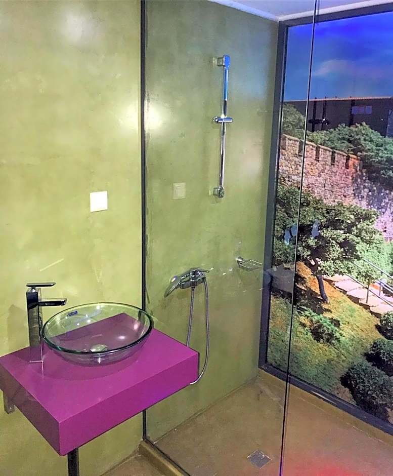 Central Point Boutique Hotel