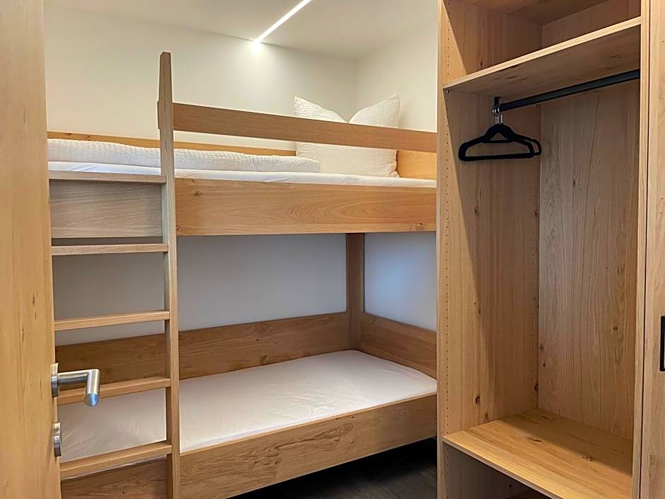 Pension & Residence Astoria